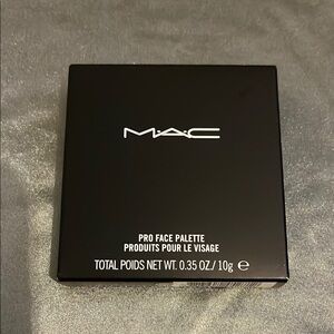 MAC Cosmetics Pro Face Palette - Black
